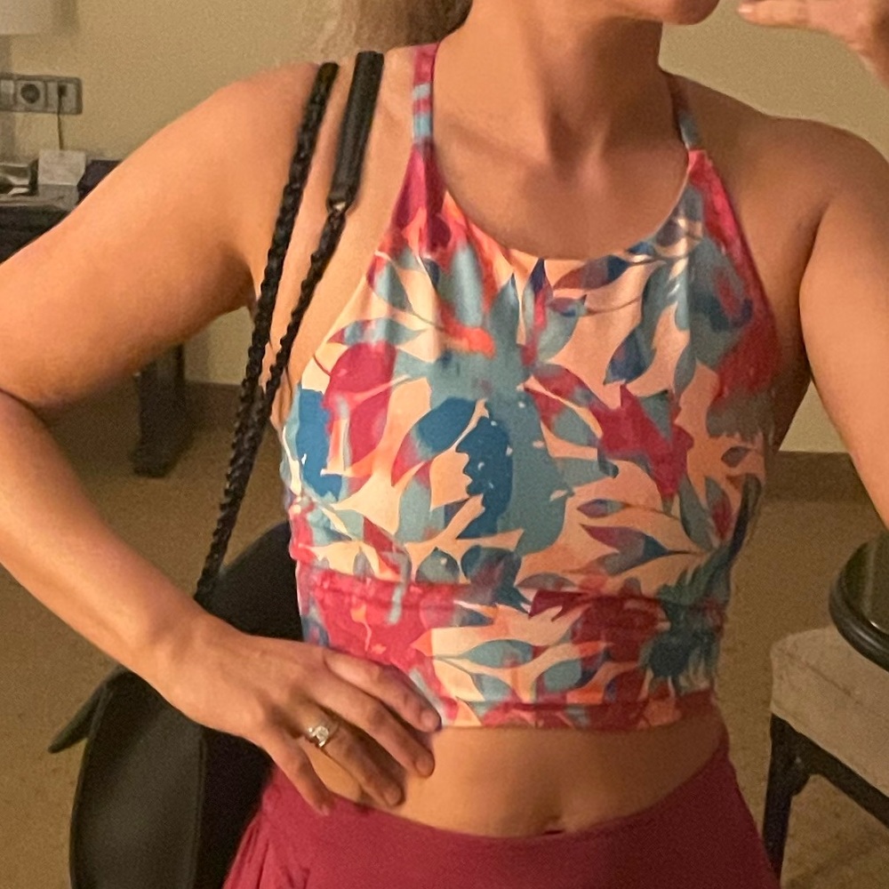 Old Navy powersoft crop top